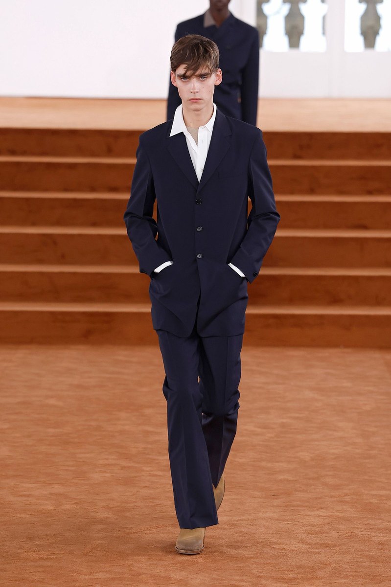 Look 7