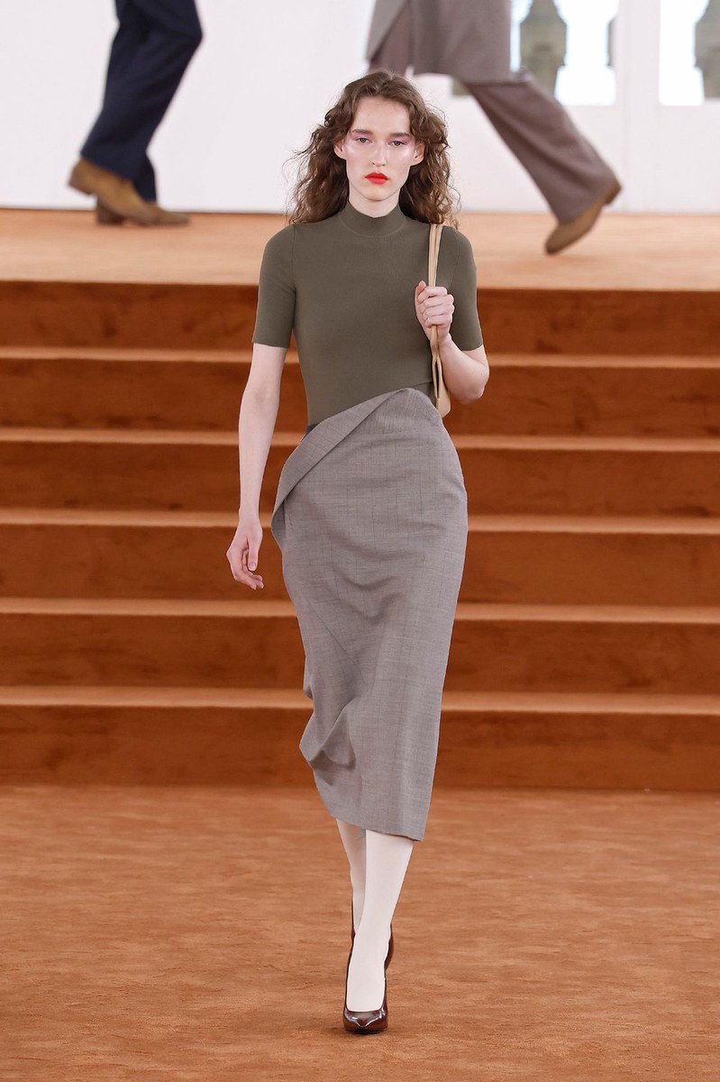 Look 19