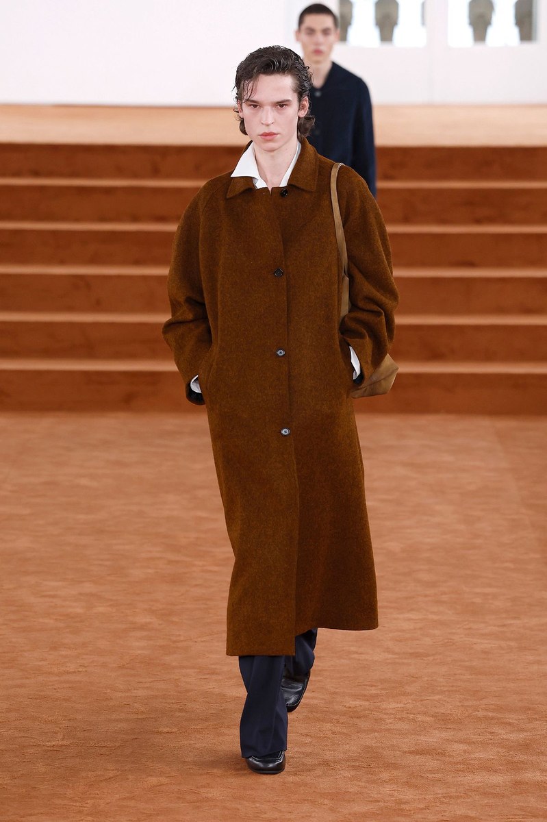 Look 37