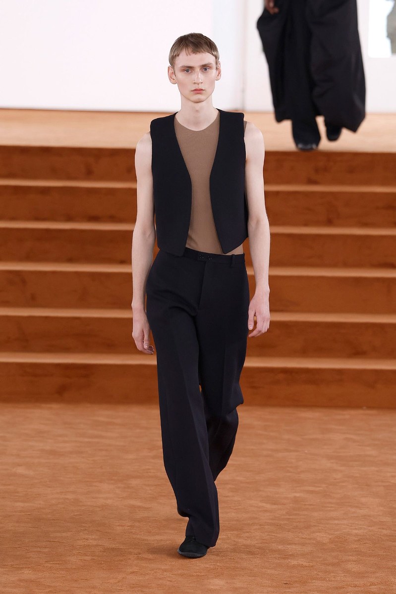 Look 50