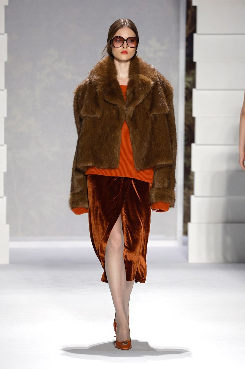 Look 15