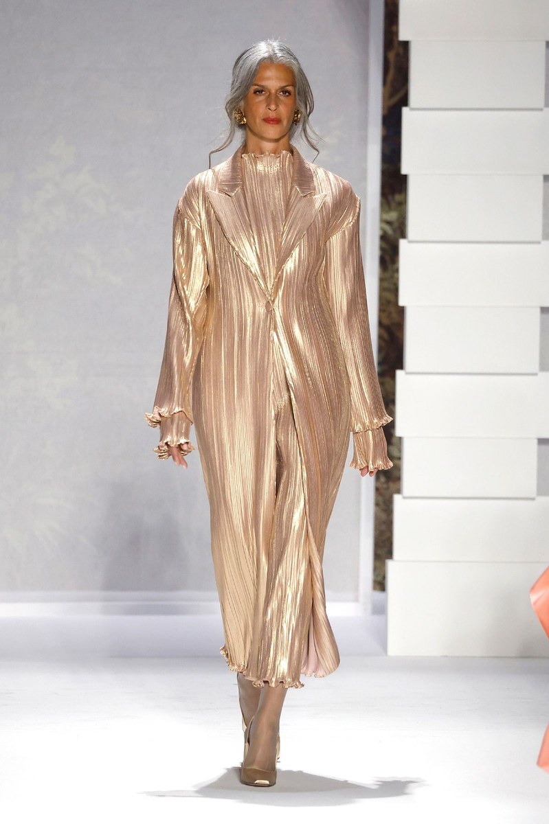 Look 50