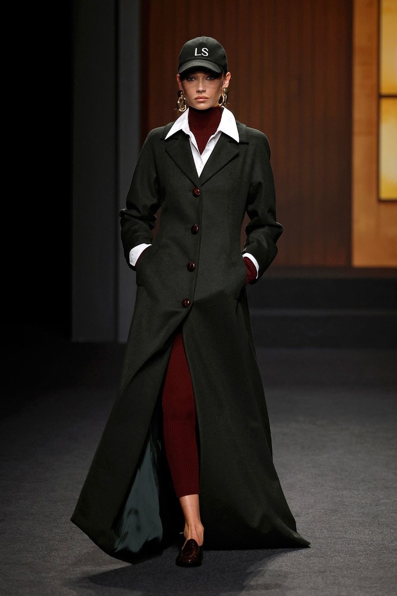 Look 3