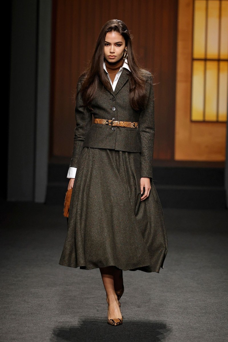 Look 4