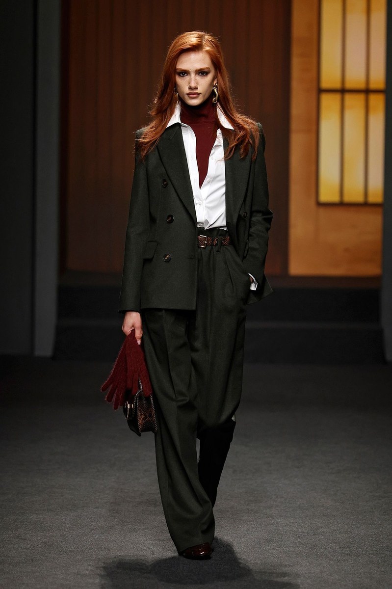 Look 9