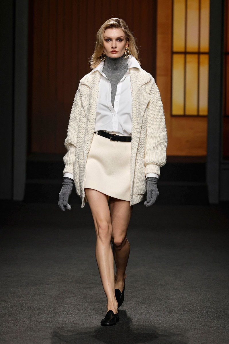 Look 13