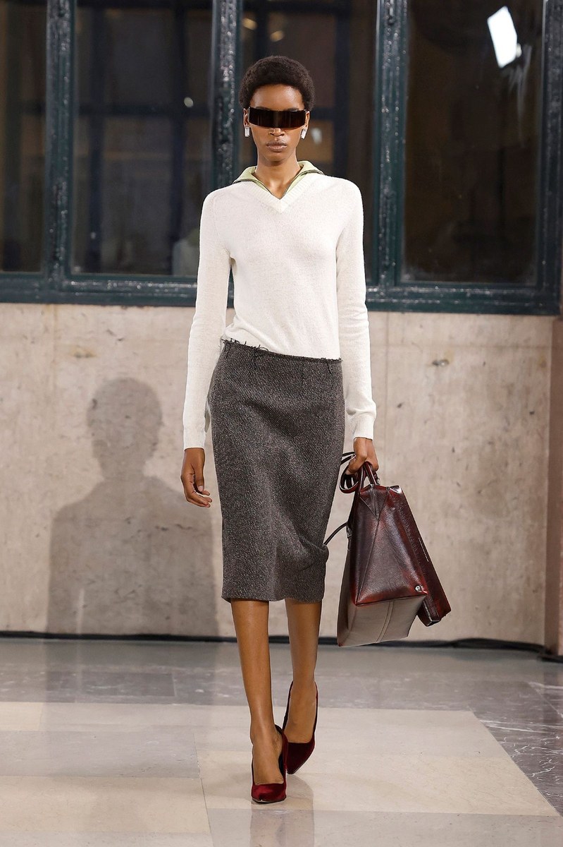 Look 18