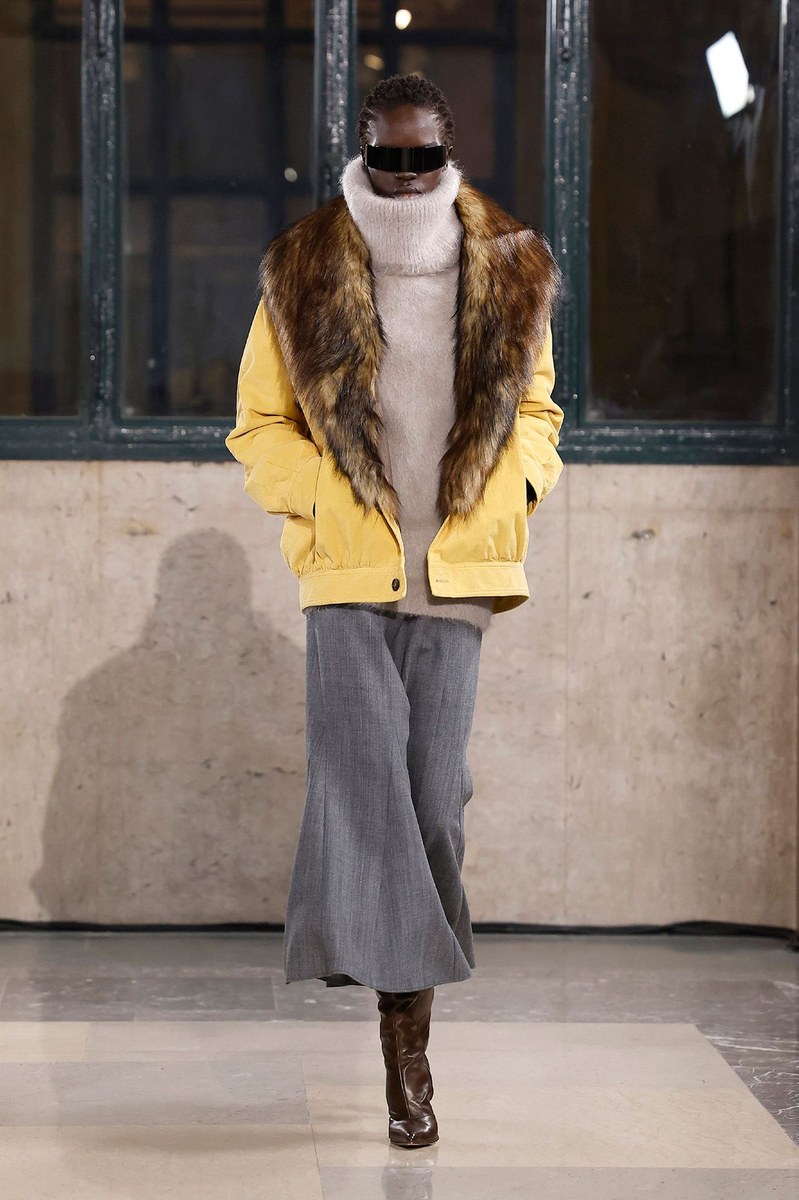 Look 25
