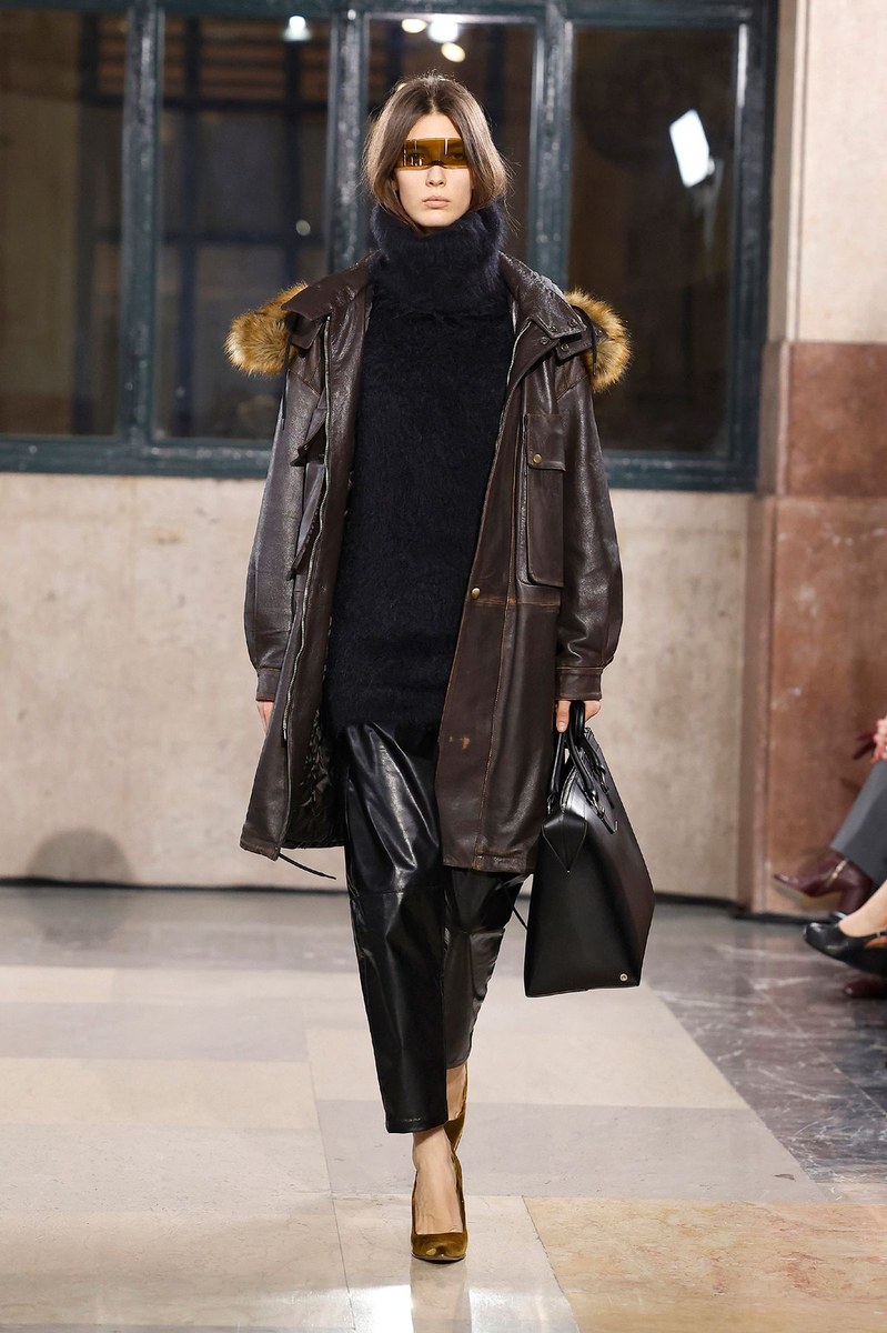 Look 28