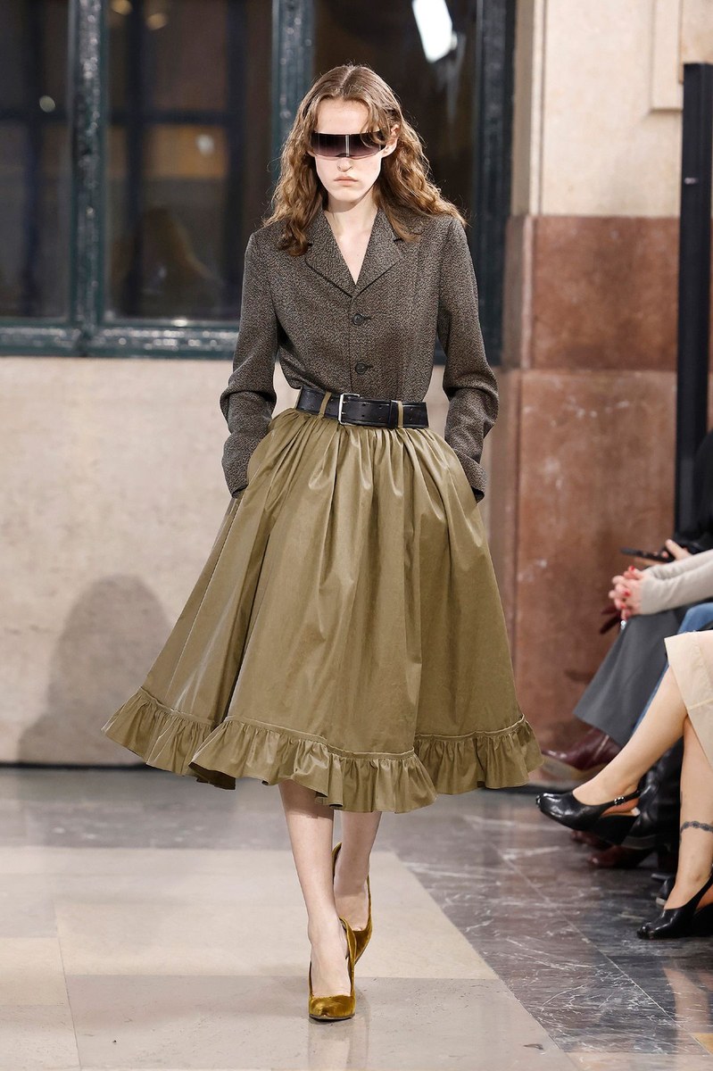 Look 50