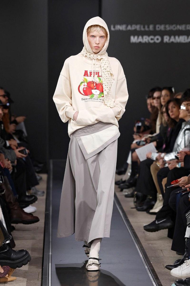 Look 28