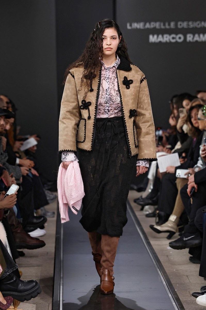 Look 30