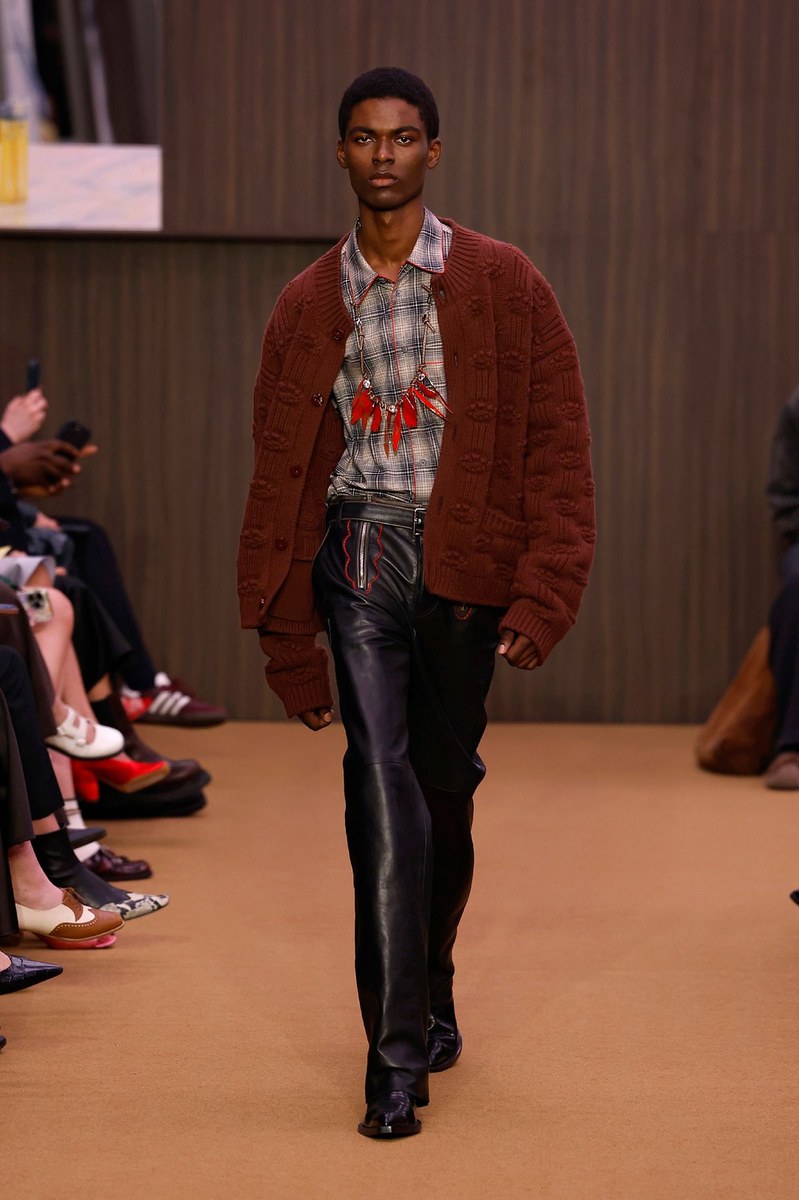 Look 5