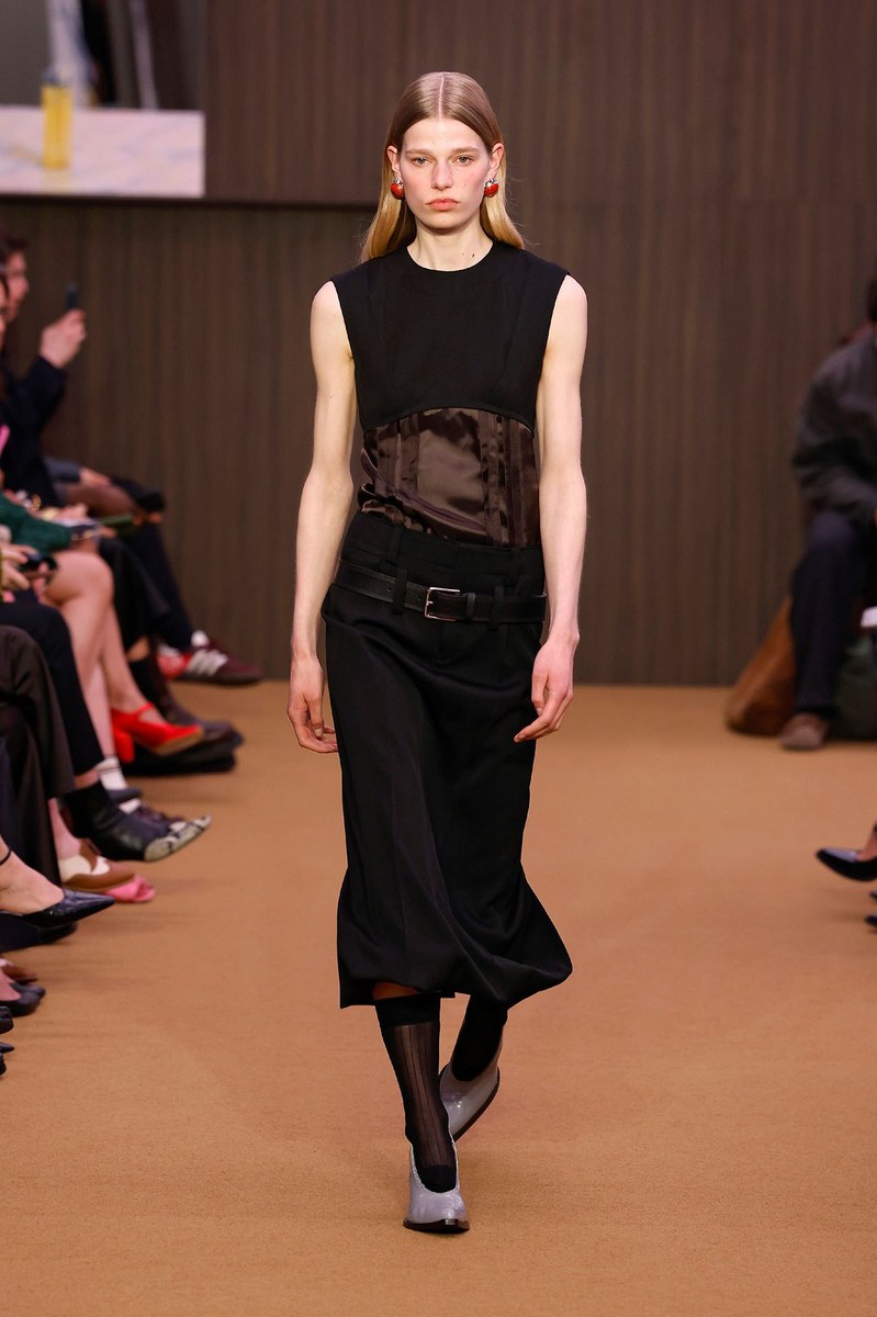 Look 7