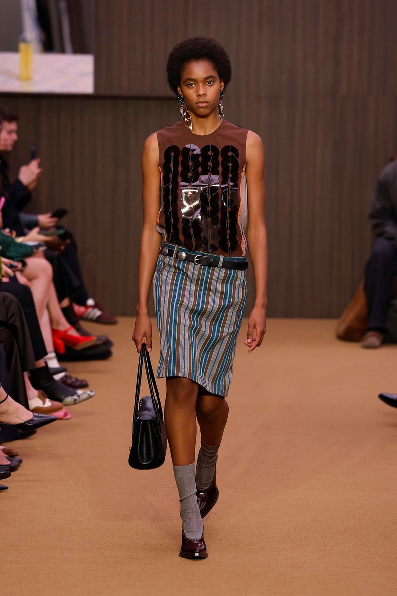 Look 8