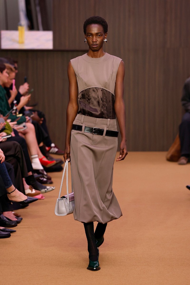 Look 9
