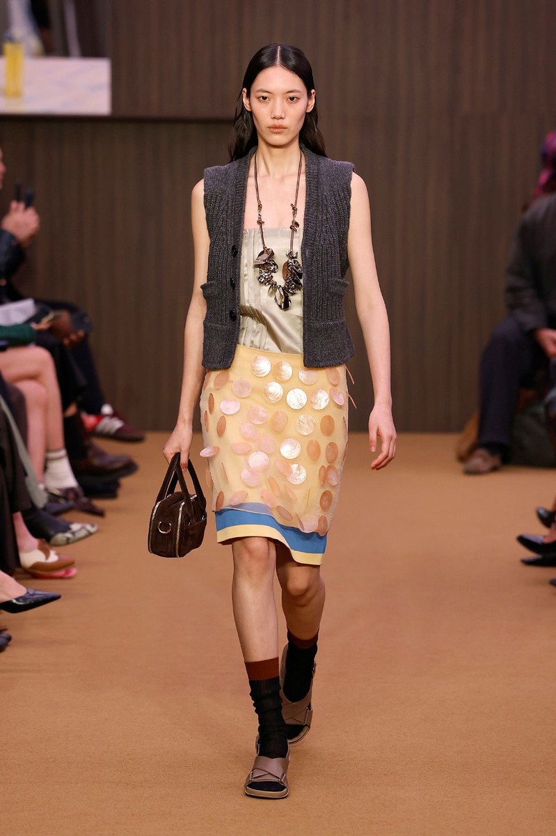 Look 26