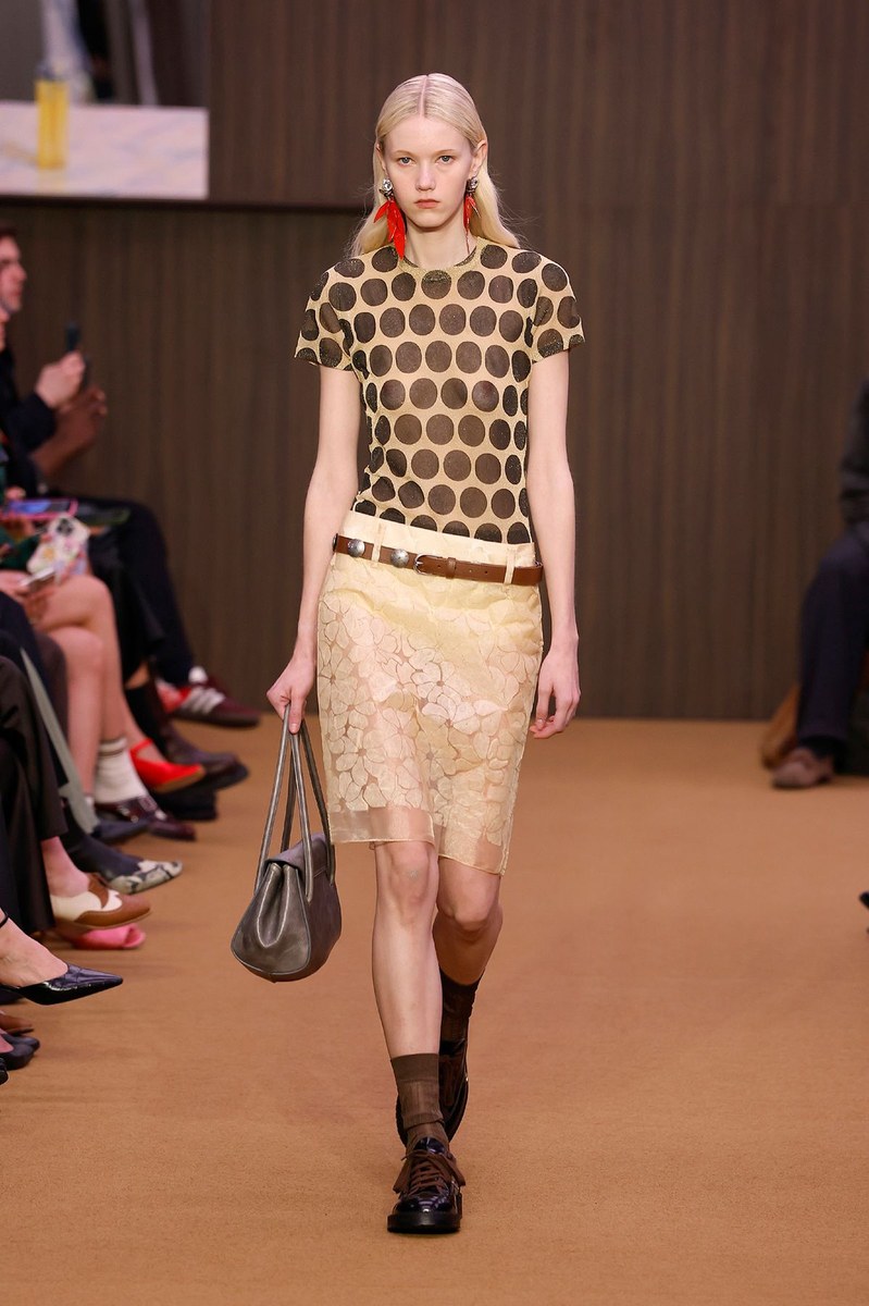 Look 30