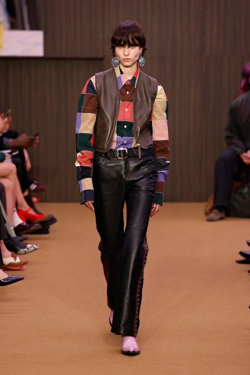 Look 39