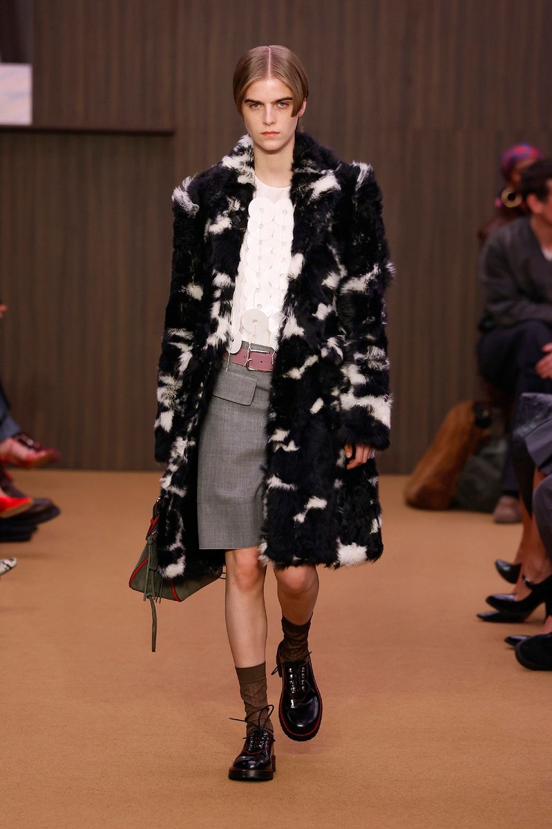 Look 49