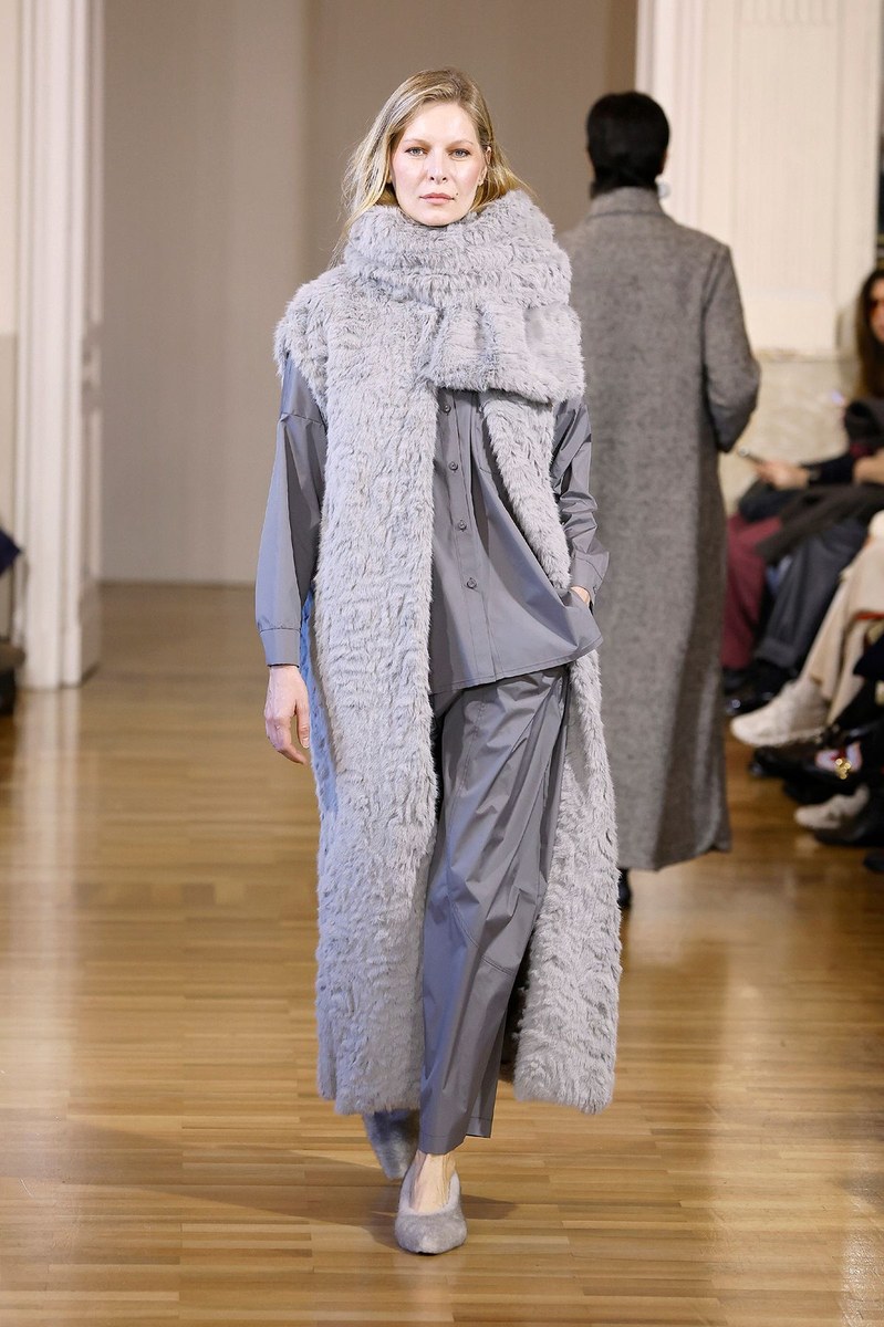 Look 8