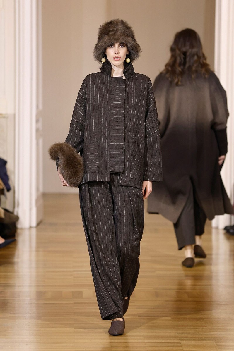 Look 19