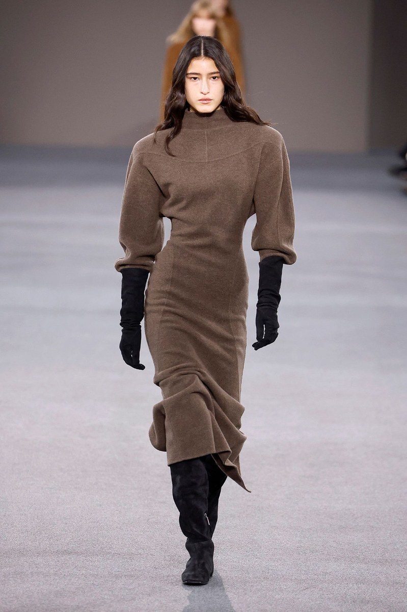 Look 4