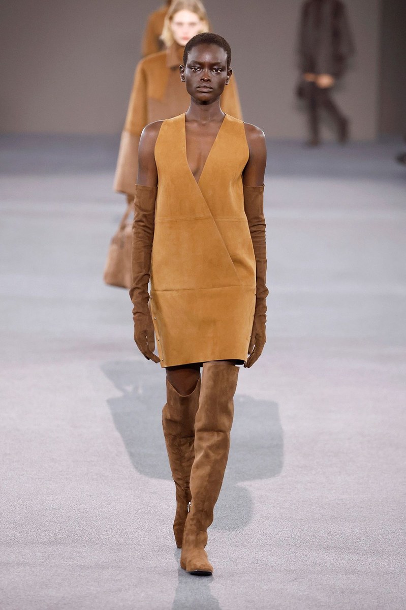 Look 9