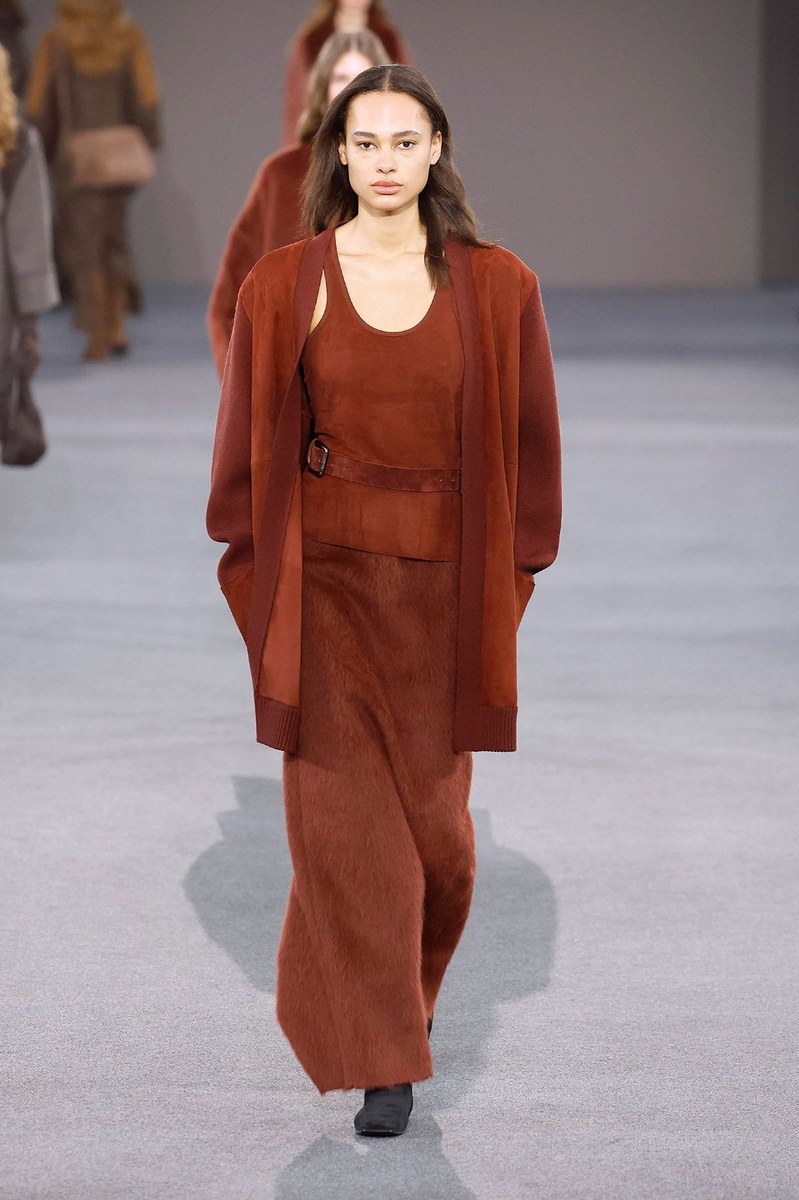 Look 24
