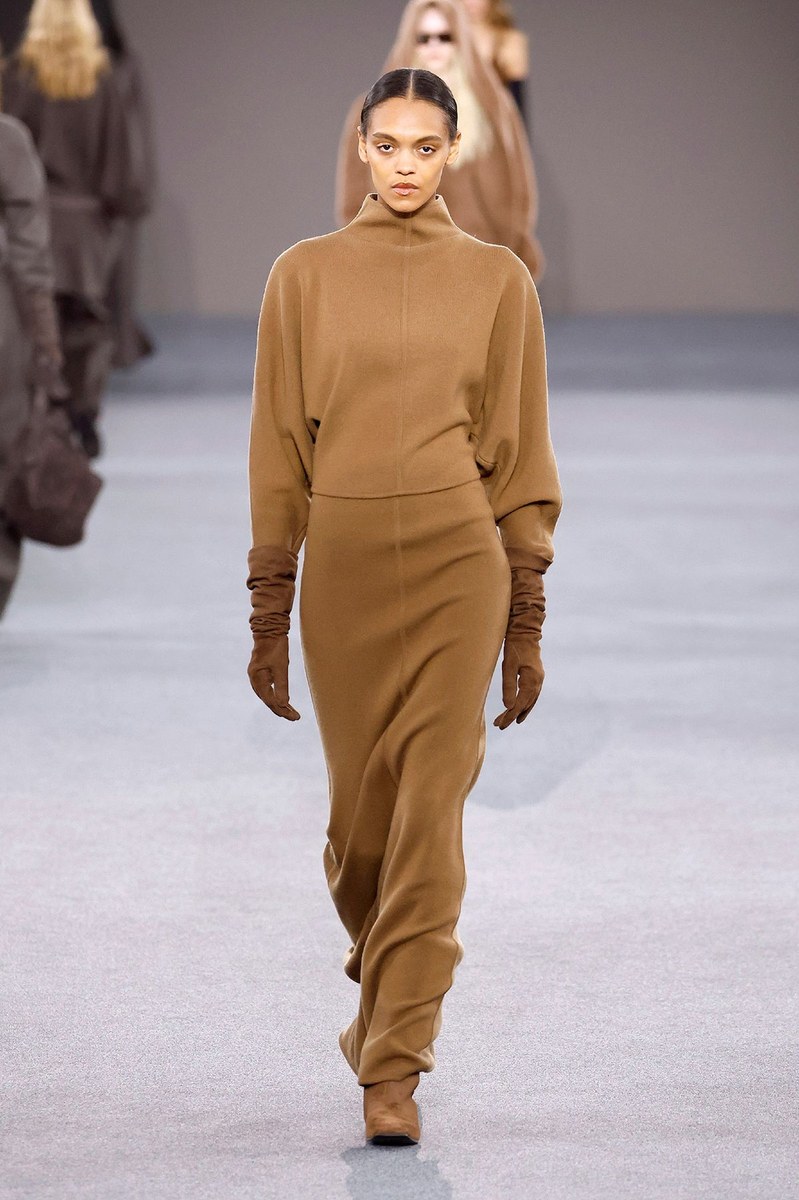 Look 28