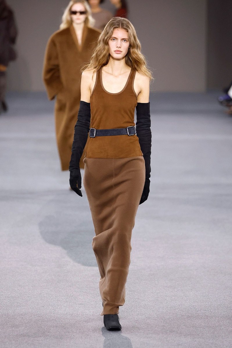 Look 30