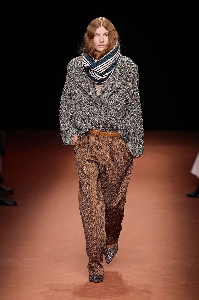 Look 4