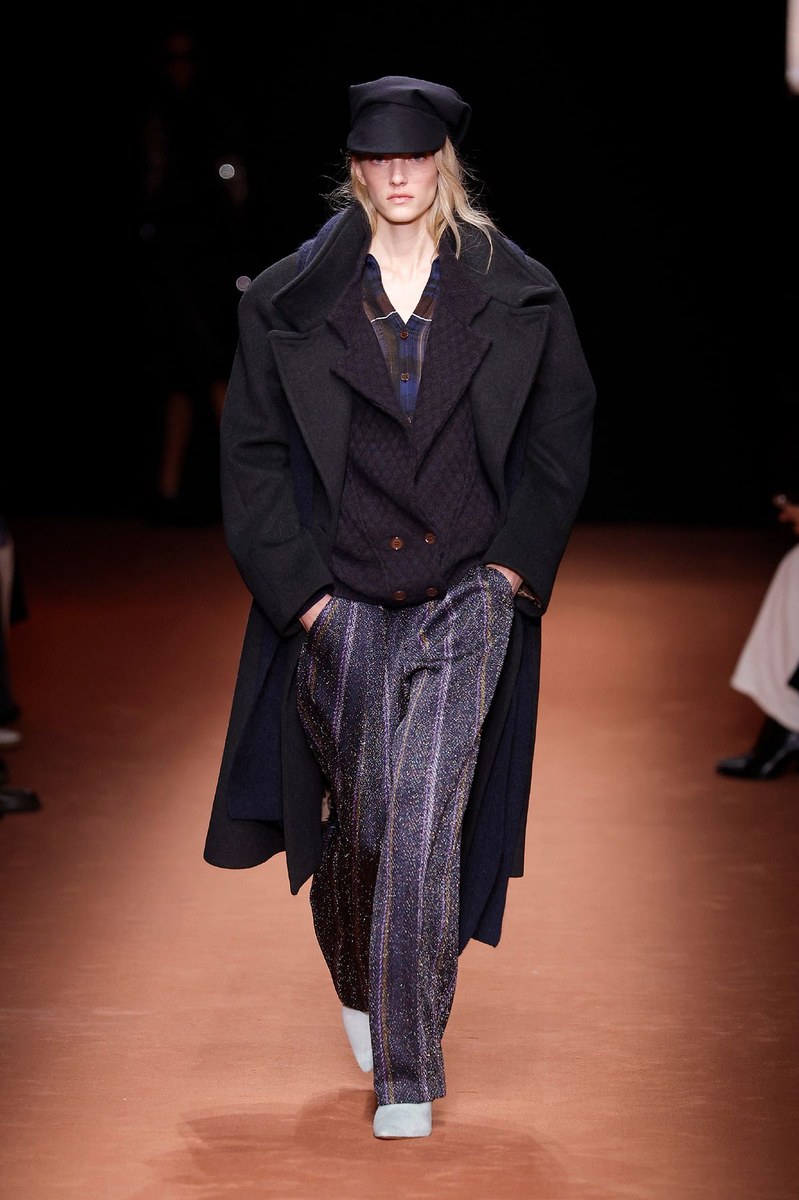 Look 17