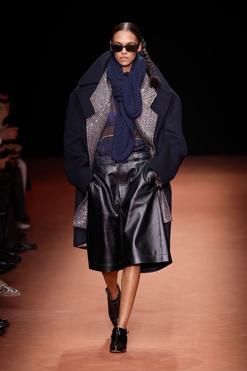 Look 18