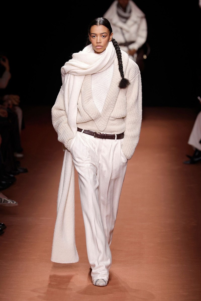 Look 24