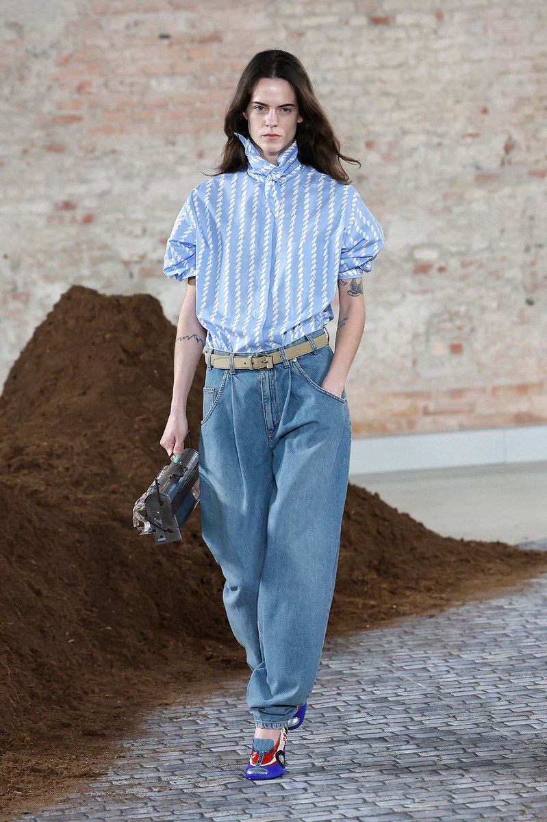 Look 9