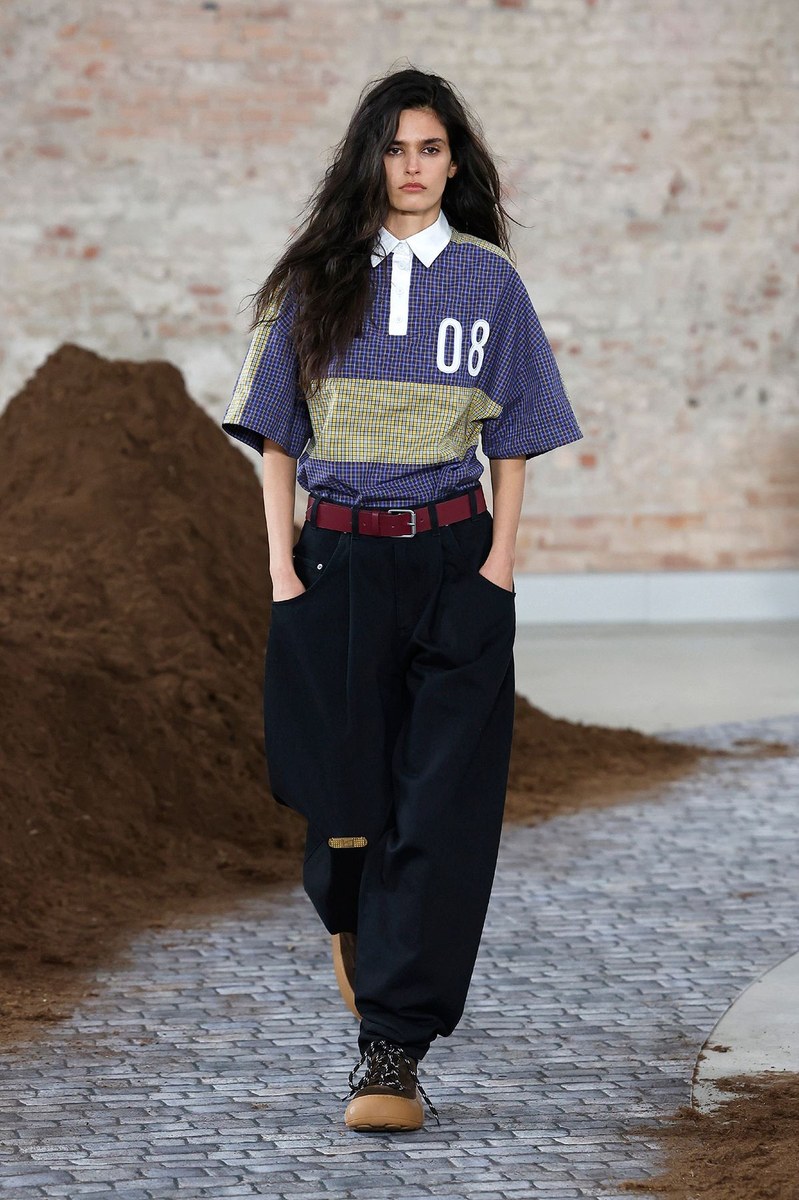 Look 12