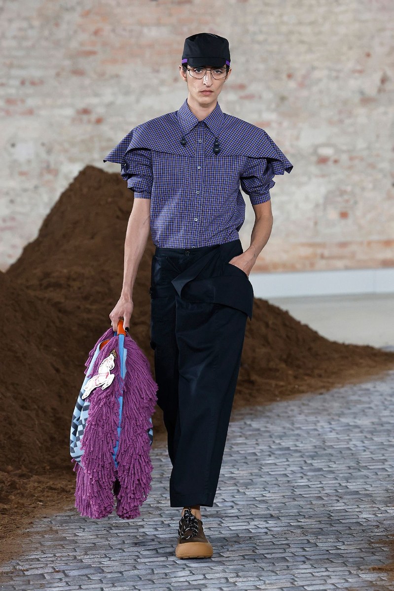 Look 17