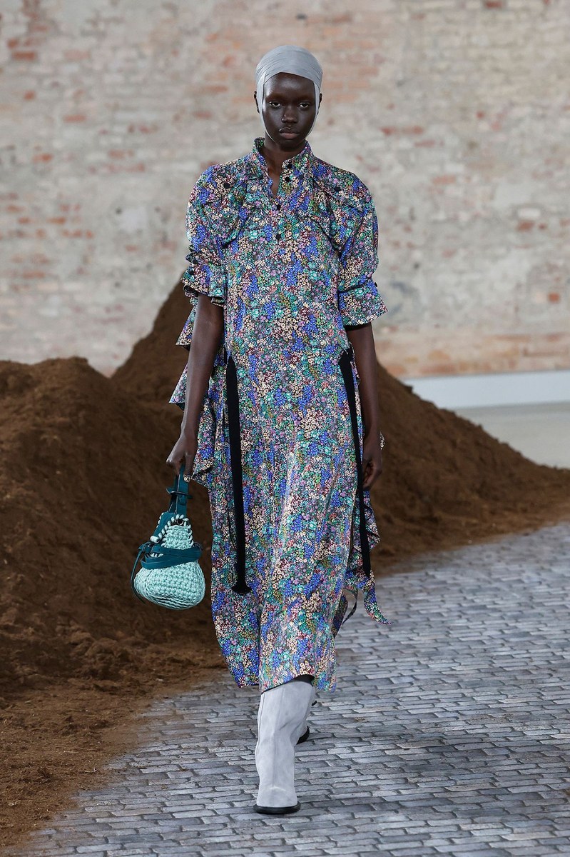 Look 19