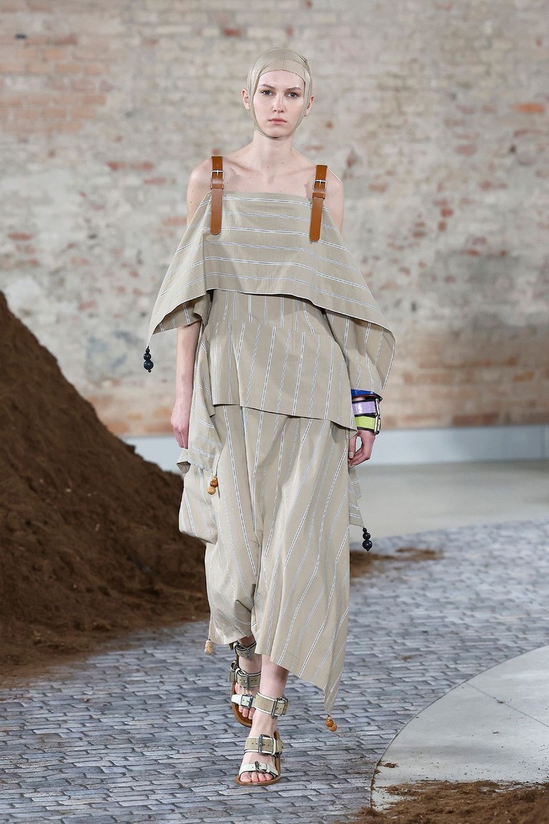 Look 24