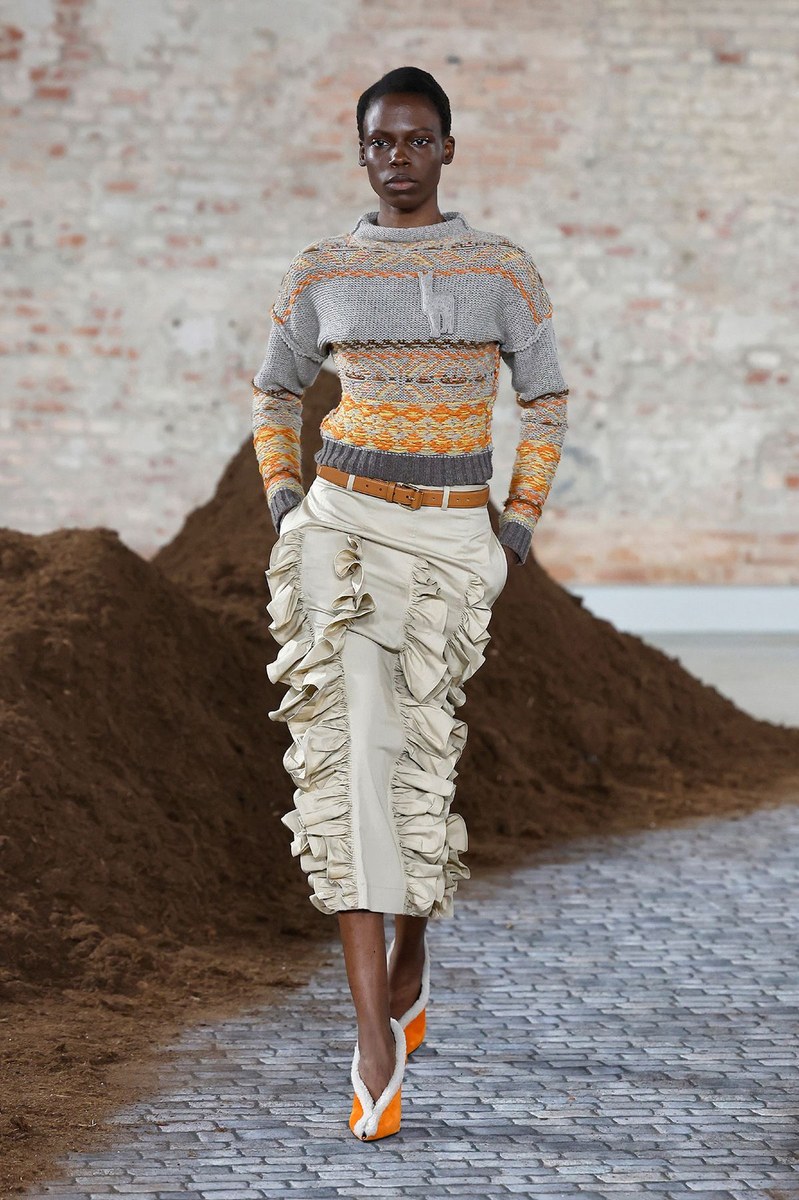 Look 32