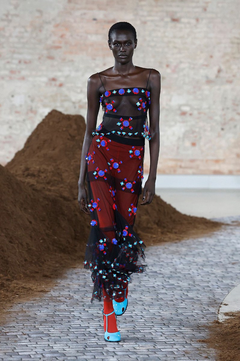 Look 48