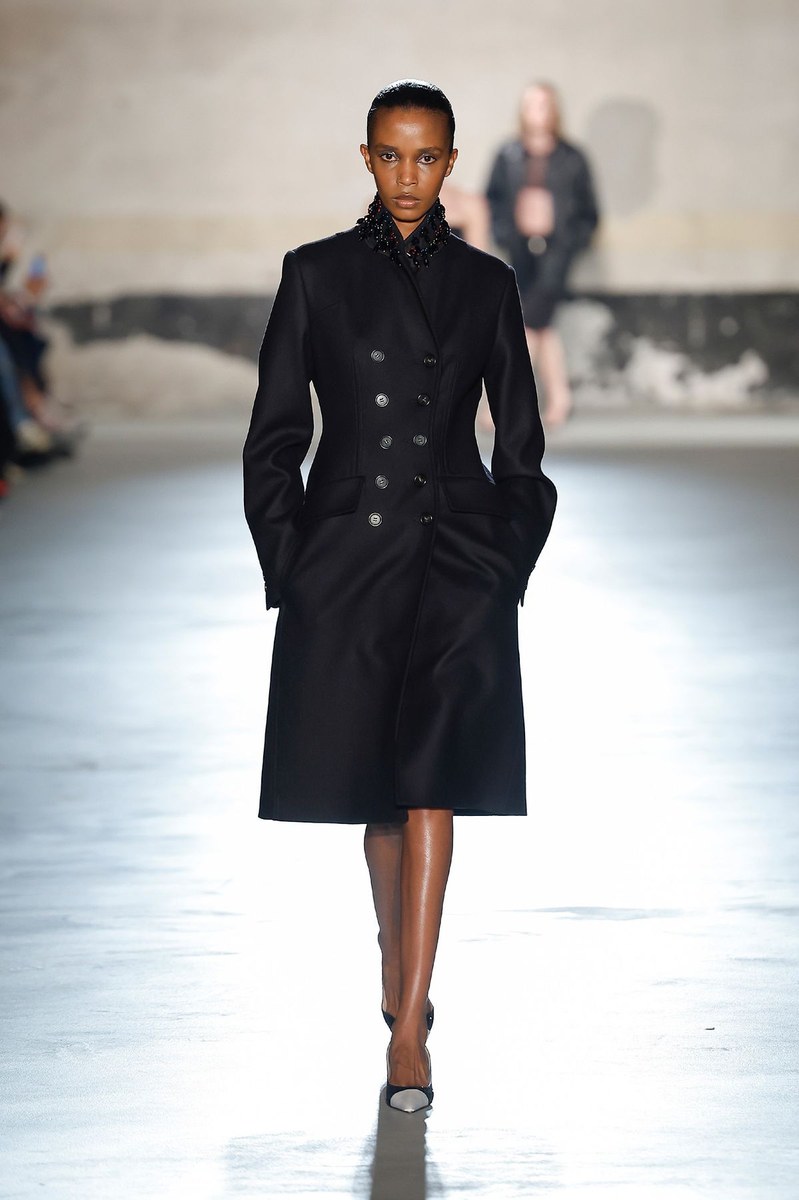 Look 3