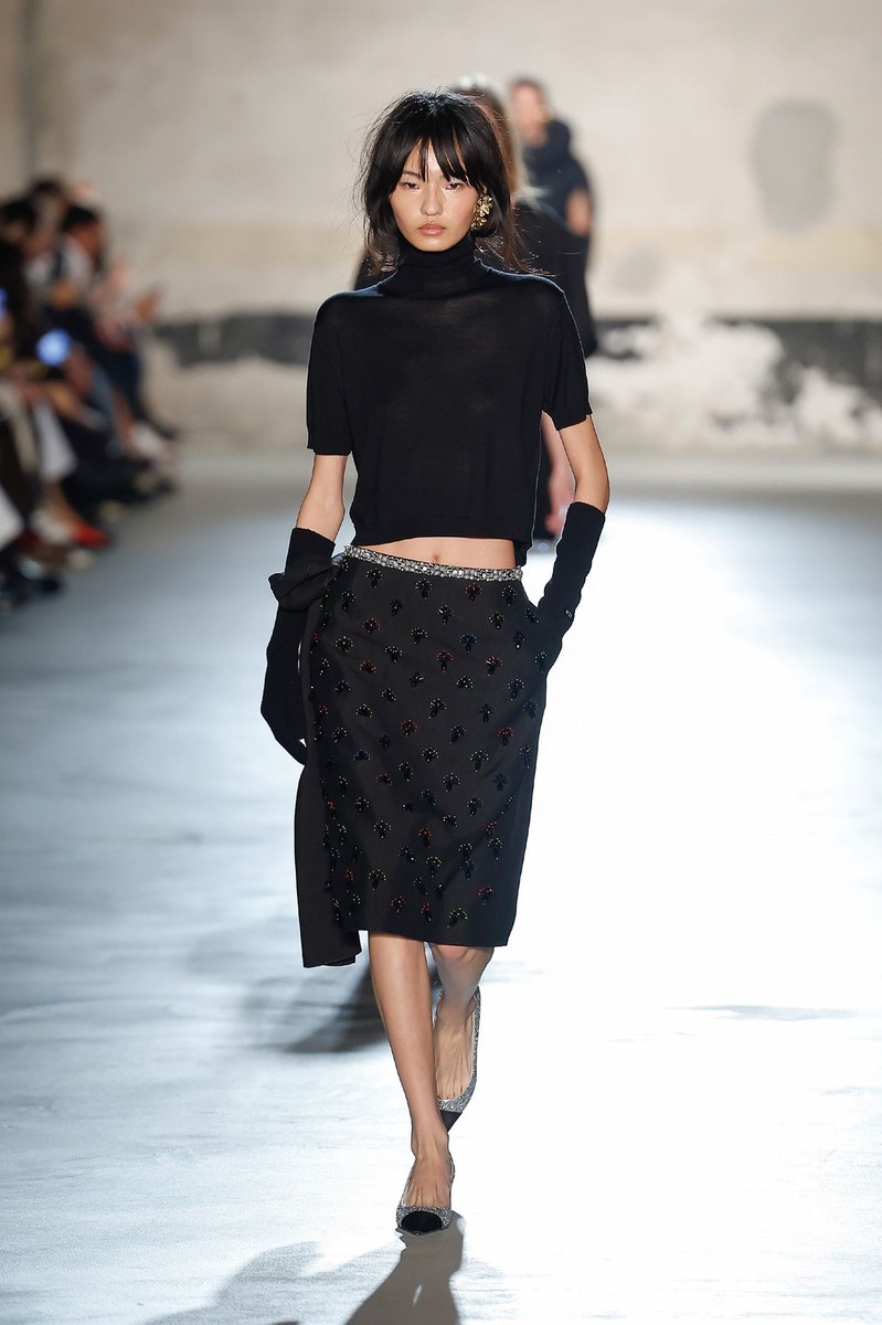 Look 10
