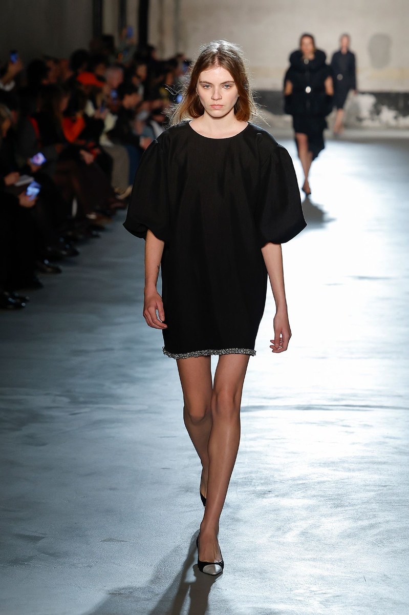 Look 11