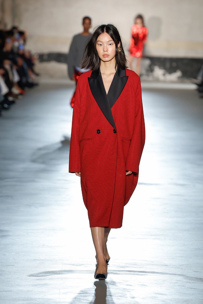 Look 16