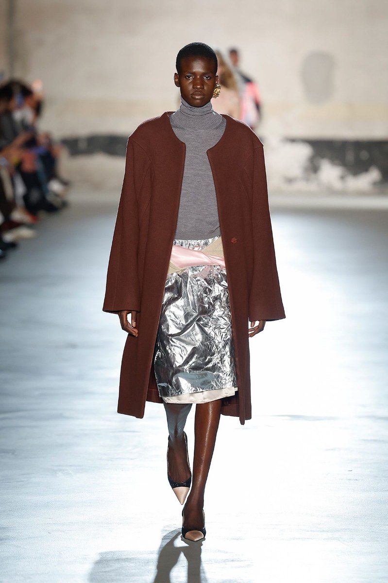 Look 25