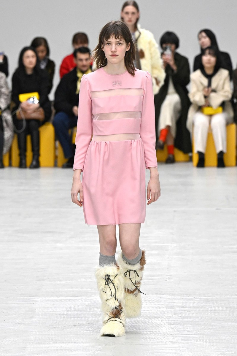 Look 2