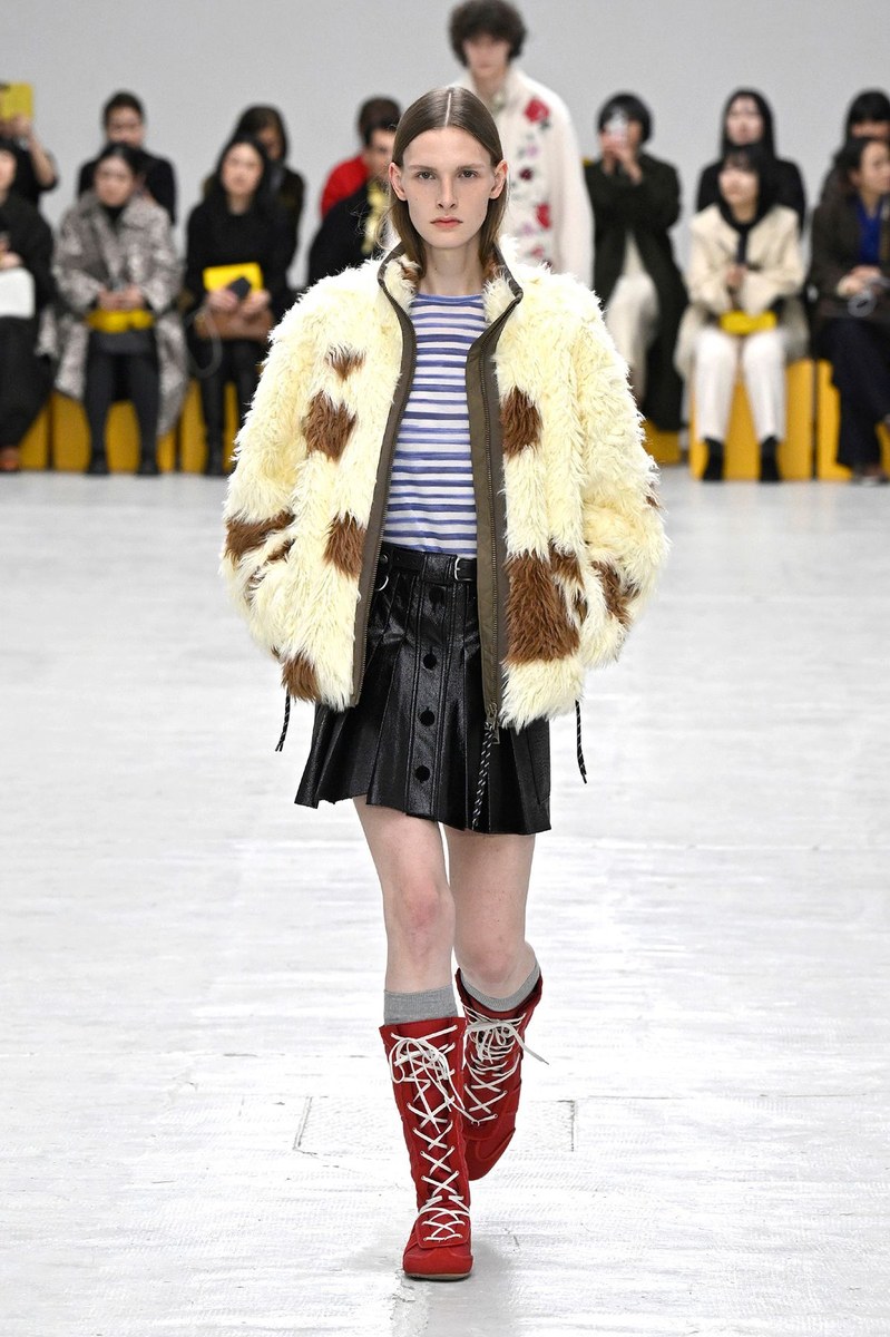 Look 3