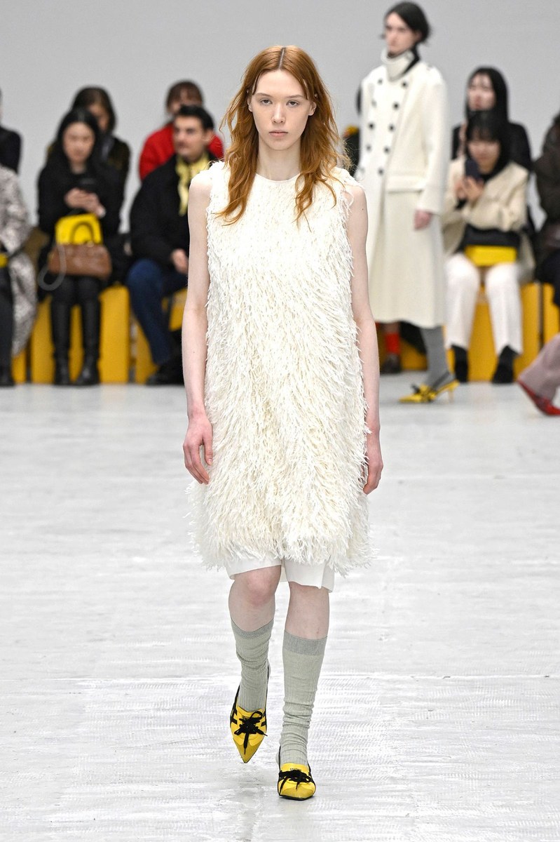 Look 8